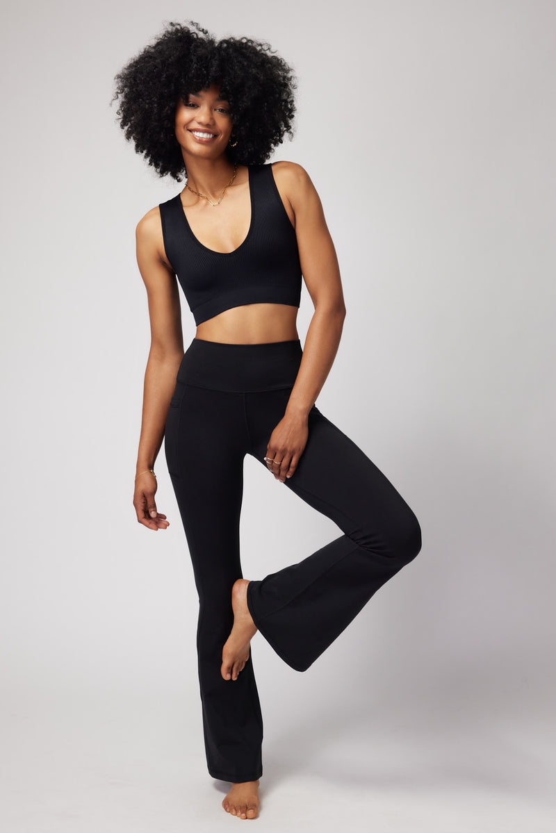 Women's Spiritual Gangster Brooklyn Dream Tech Eco Jersey Flare Pocket Legging Bottoms Black | BH3187524