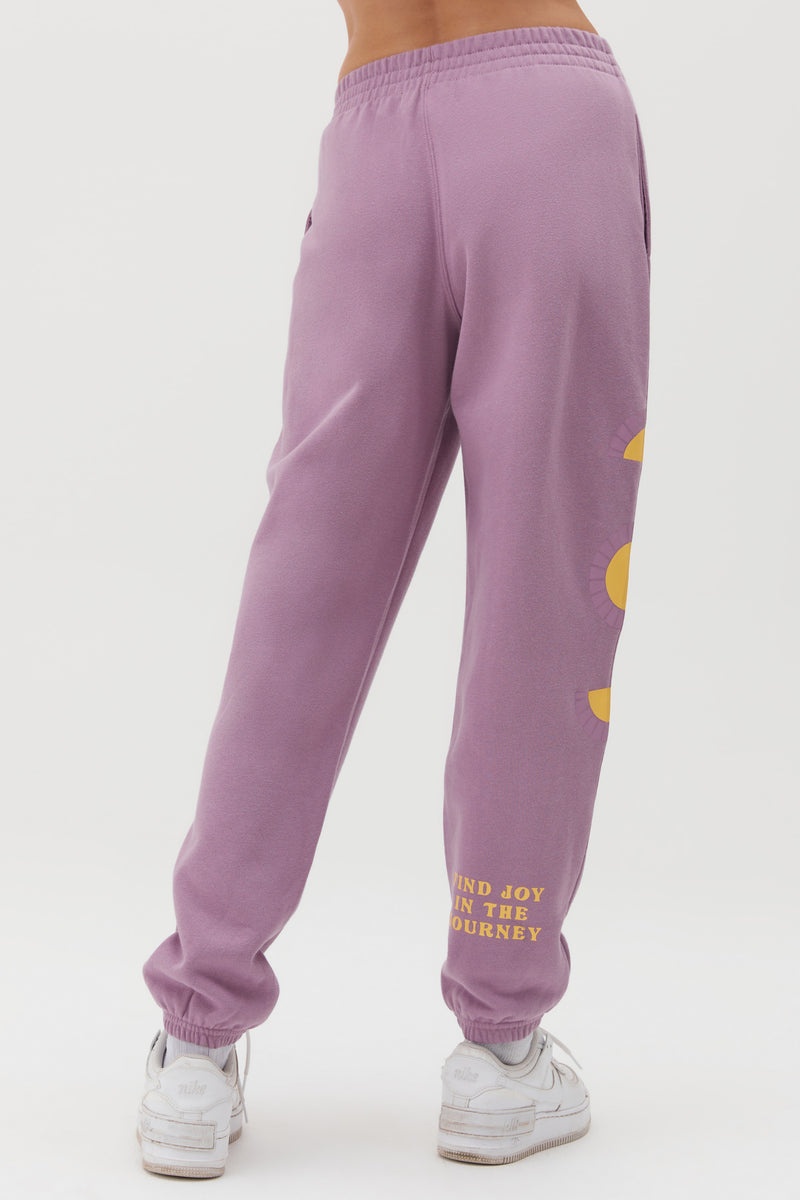 Women's Spiritual Gangster Find Joy Boyfriend Pocket Sweatpants Sweatpants & Joggers Amethyst | FY7208315